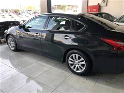 نيسان ألتيما